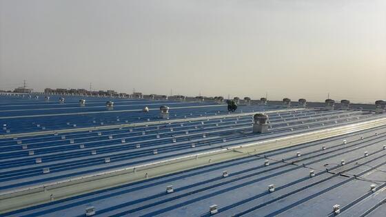 ราคาดี ชุดติดตั้งหลังคาพลังงานแสงอาทิตย์พร้อมการวางแนวโมดูลแบบแนวนอนหรือแนวตั้ง เพื่อให้มั่นใจถึงโซลูชันการติดตั้งแผงโซลาร์เซลล์ ออนไลน์