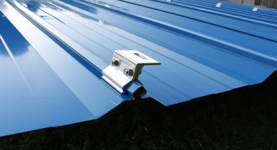 ราคาดี ระบบติดตั้งแผงโซลาร์เซลล์แบบยึดกับหลังคาโลหะ ดีไซน์กันน้ำ ออนไลน์