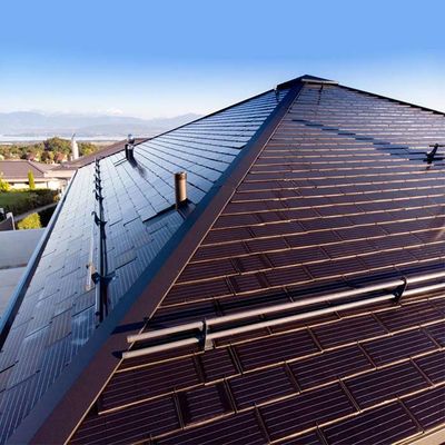 ราคาดี Portrait / Landscape Galvanized Photovoltaic Mounting Brackets For Residential Industrial Solar Panel Rooftop Systems ออนไลน์
